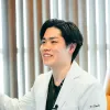 梅木健太医師（アーモンドクリニック）｜クマ取り治療の全貌